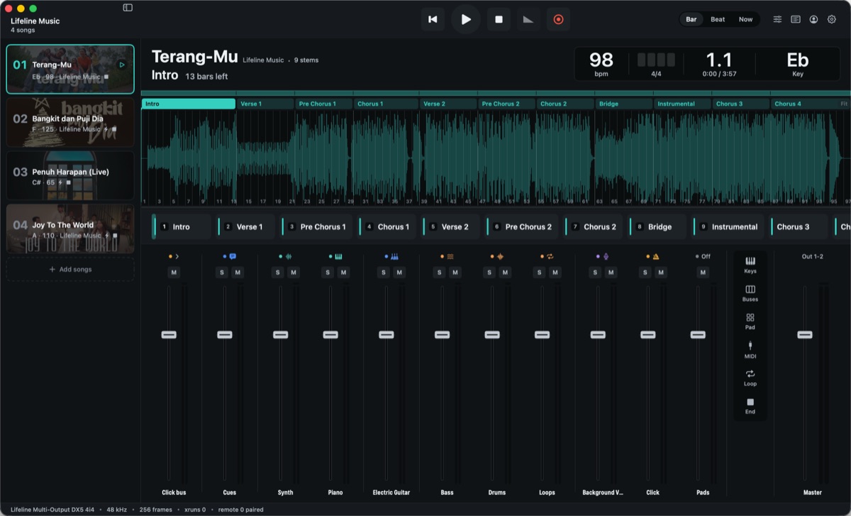 Kreaudio Stage with Terang-Mu loaded: the setlist on the left, the song’s sections over its waveform, and the mixer below.